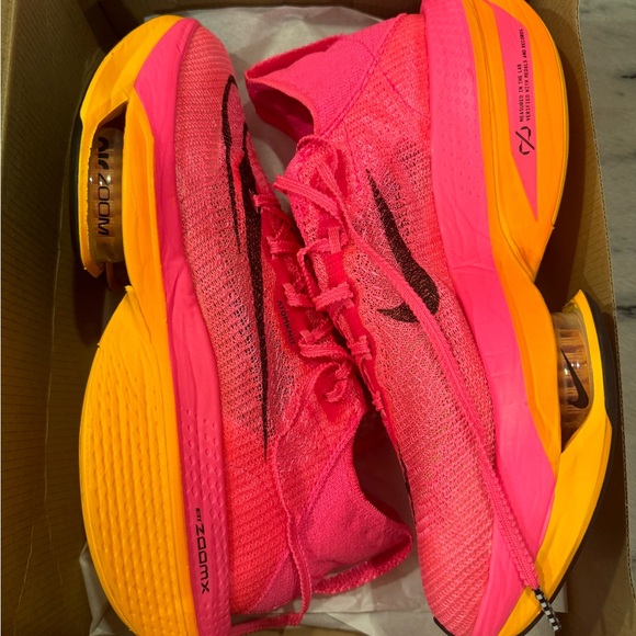 Nike Air Zoom Alphafly NEXT% 2 Hyper Pink Womens  Size 10.5 EUC DN3559-600 - Picture 5 of 9